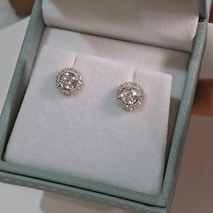 Certified 1CT Oval Diamond Earrings_diamond and gold jewellery_Dubai_ETIKA_Jewels 2 Certified 1CT Oval Diamond Earrings_diamond and gold jewellery_Dubai_ETIKA_Jewels 2