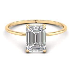 Diamond_Emerald_Ring_Engagement_Dubai_ C-min