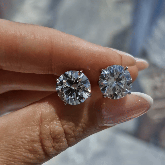 ethical _sustainable_ETIKA Jewels_Diamond Stud Earrings_labgrown diammonds_jeweory_jewellery_Dubai_Abu Dhabi_Jewelry Shop
