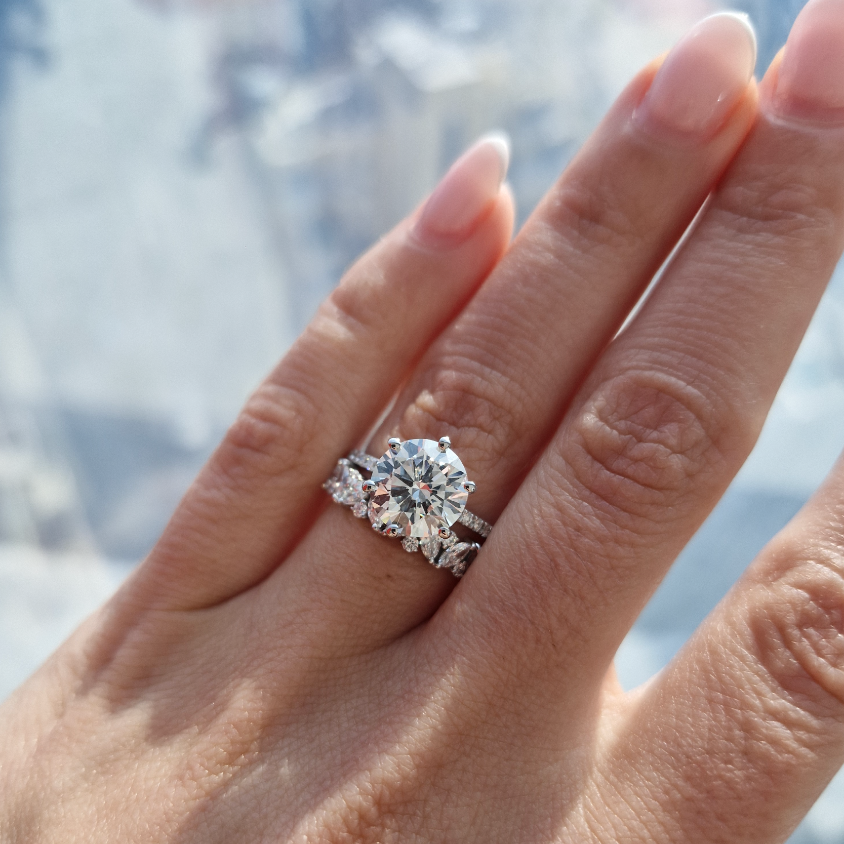 etika_jewels_engagement ring_diamond ring_labgrown diamonds_diamond jewelry_gold and diamond jewellery_gemstones_damac_bvlgary_