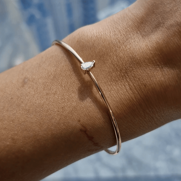 diamond_bracelet_ETIKA_Jewels_Jewelry Dubai_abu dhabi_uae_labgrown diamonds_diamond jewelry_gold and diamond jewellery_gemstones_damac_bvlgary_cartier_Diana video