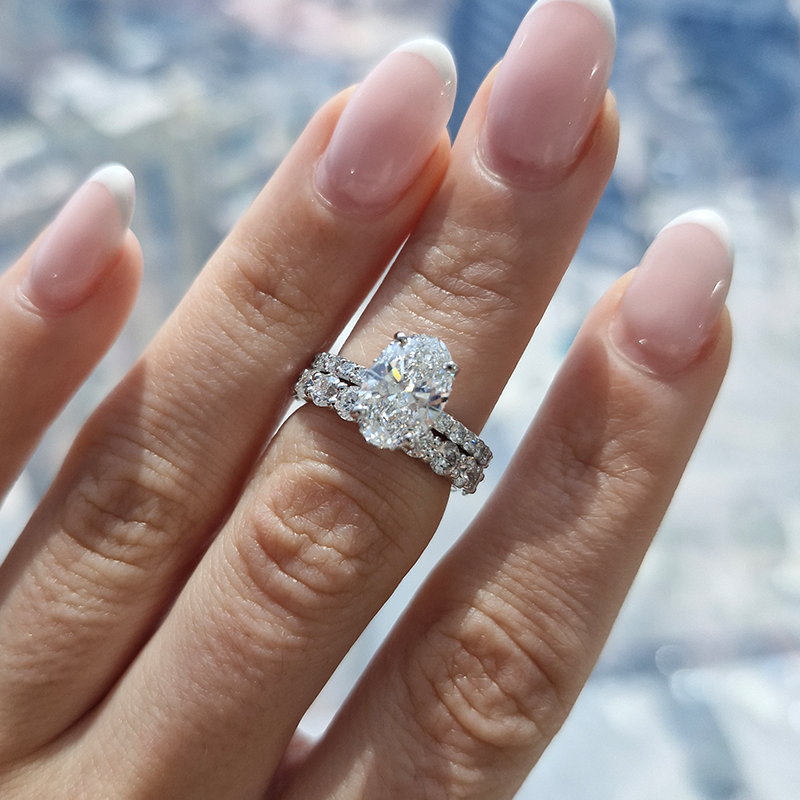 Noor diamond ring_band_wedding band_etika_jewels_engagement ring_diamond ring_labgrown diamonds_diamond jewelry_gold and diamond jewellery_gemstones_damac_bvlgary_