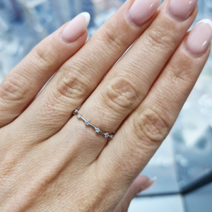 Diamond ring_ETIKA Jewels_engagement ring_diamond ring_labgrown diamonds_diamond jewelry_gold and diamond jewellery_gemstones_damac_bvlgary_cartier