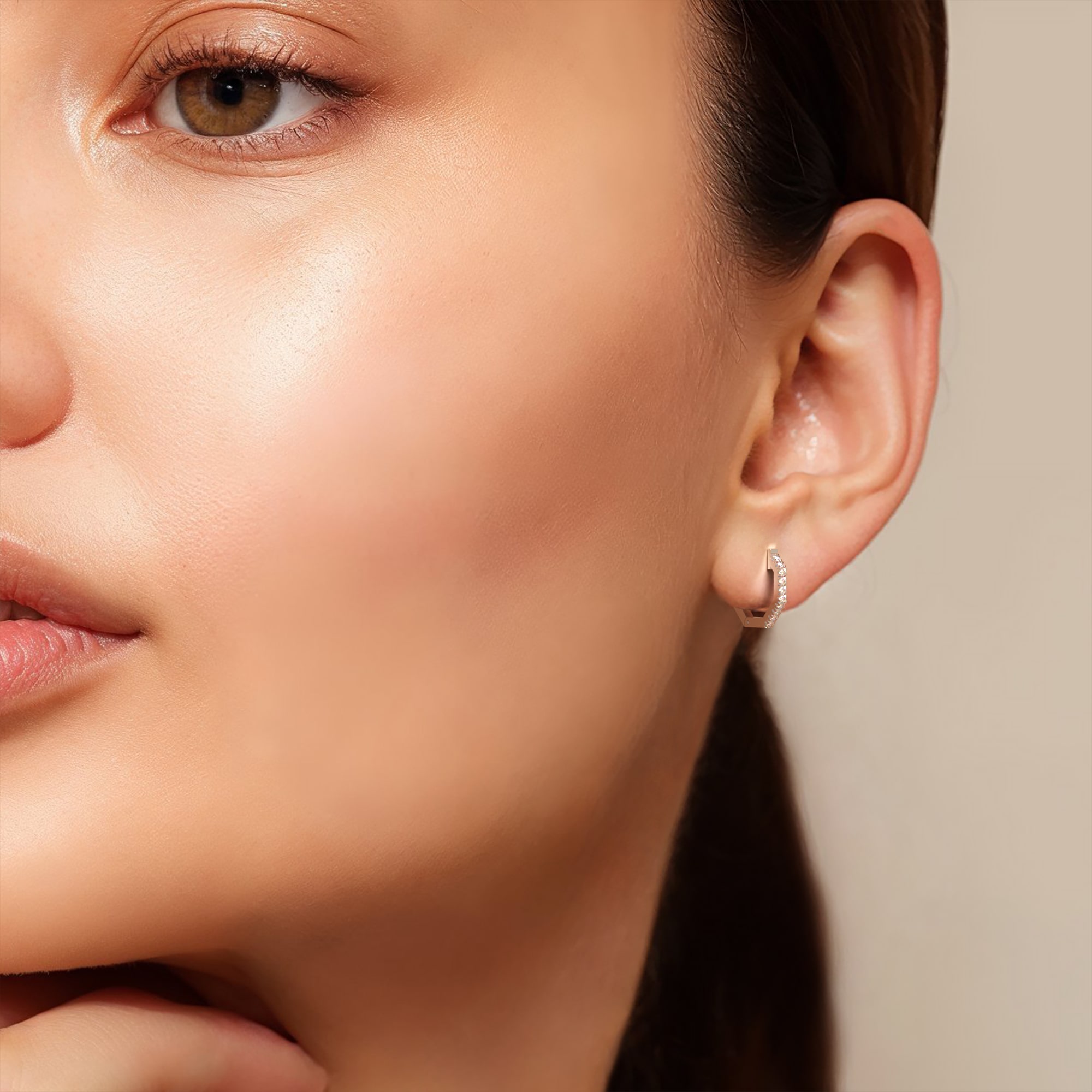 Octagon_Huggies_Earrings-Lab_Diamond_Gold_Dubai (1)