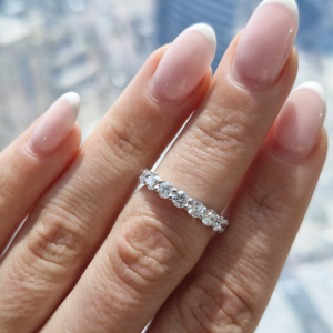 eternity band_emeerald eternity band_wedding band_etika_jewels_engagement ring_diamond ring_labgrown diamonds_diamond jewelry_gold and diamond jewellery_gemstones_damac_bvlgary