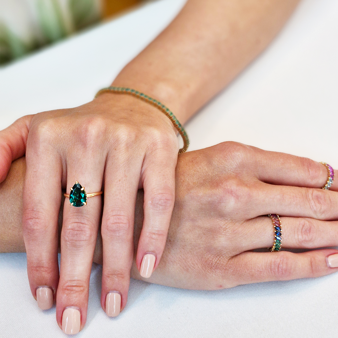 2 Nihal- Pear Gemstone With Hidden Diamond Halo_engagement ring_diamond ring_artdeco ring_etika_damac_malabar_labgrown_diamonds_ethical_sustainable diamoinds_