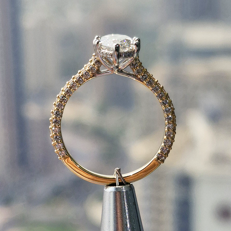 detail_Shamsa ring_oval_diamond_labgrown_18K_Gold_jewellery_ETIKA Jewels_Dubai_engagement ring
