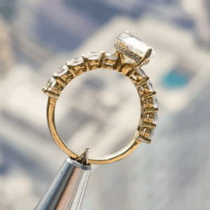 abgrown-diamond_engagement_ring_Amna_Marquise-Solitaire-Ring-With-Scalloped-Band