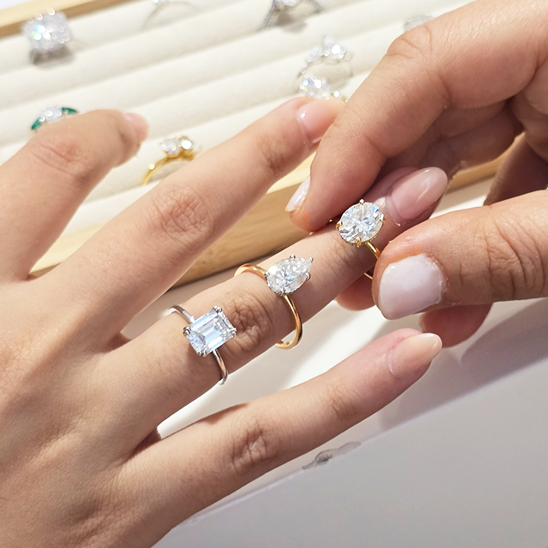 Diamond_engagement ring_consultation_labgrown diamonds_18K_gold_jewellery_jewelry_ETIKA Jewels_Dubai_Abu Dhabi