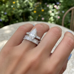 2 Victoria_Three-Stone Pear Diamond Ring with Tapered Baguettes_engagement ring_ETIKA jewels_Dubai_labgrown